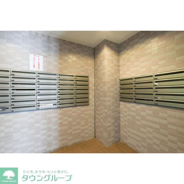 ロビー　郵便ボックス