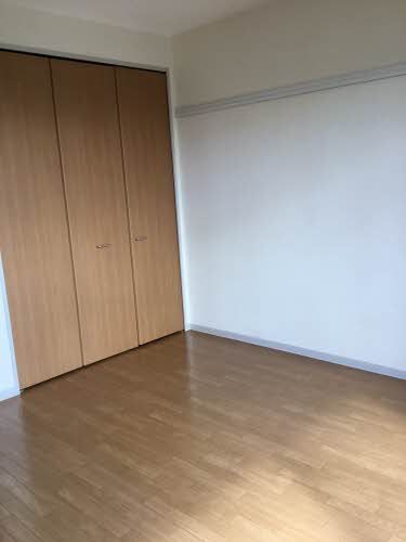 建物外観　駐車場