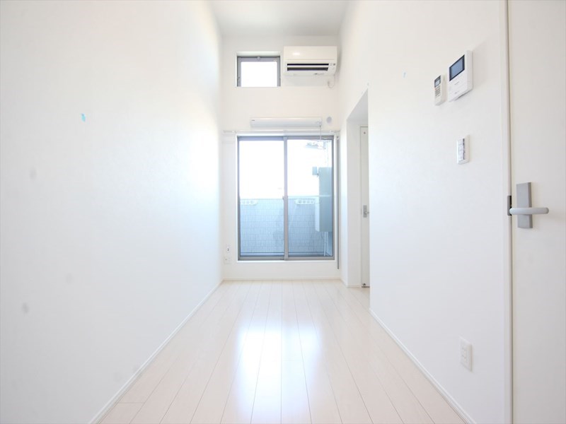 バルコニー　洋室5.1帖　ロフト4.6帖（寝室にも使えます）　同仕様写真