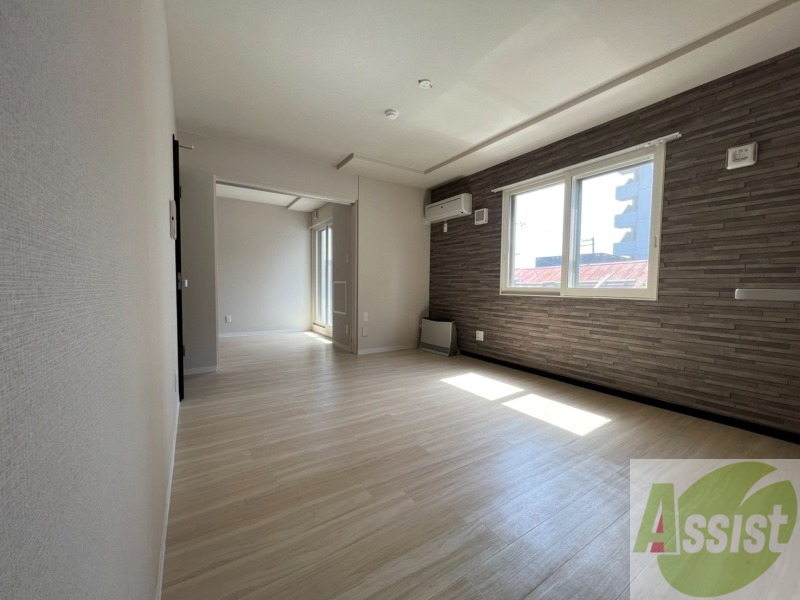 居室・リビング　広くてキレイなお部屋が広がっていて、充実した生活が送れそう。