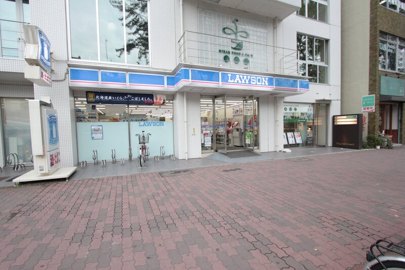 コンビニ　ローソン中区大須三丁目店（コンビニ）まで7m