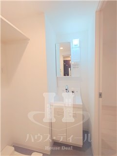 洗面設備　脱衣スペースもあります