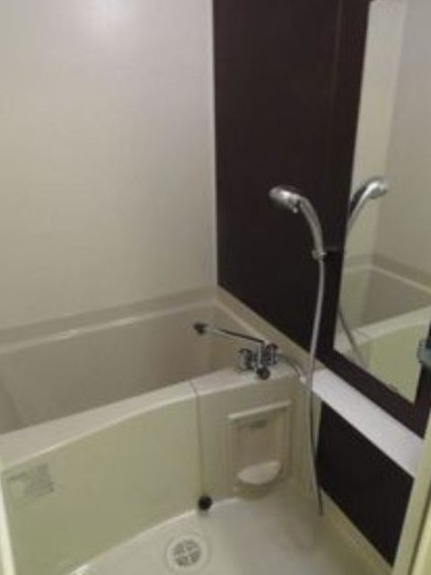 バス・シャワールーム　バスルーム