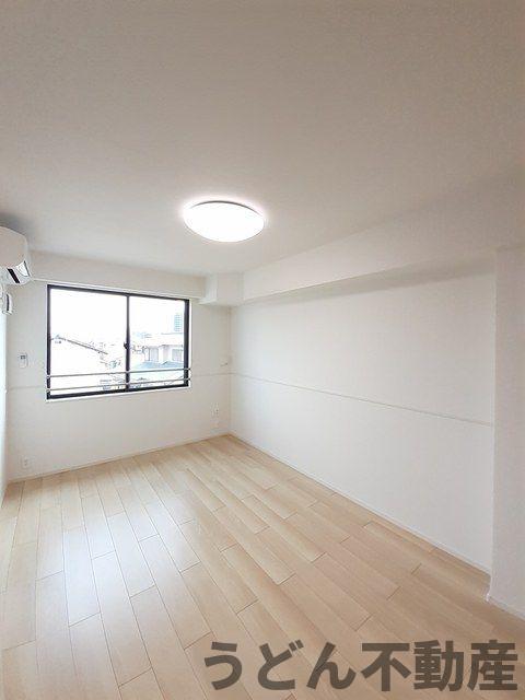 居室・リビング　うどん県のお部屋探しはうどん不動産へ うどんちゃんとLINE