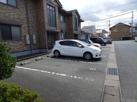 駐車場　駐車場