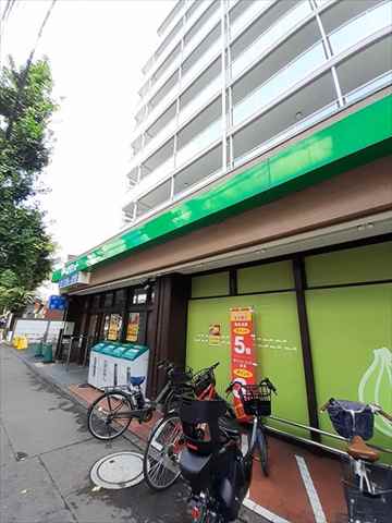 スーパー　サミットストア深沢不動前店（スーパー）まで811m