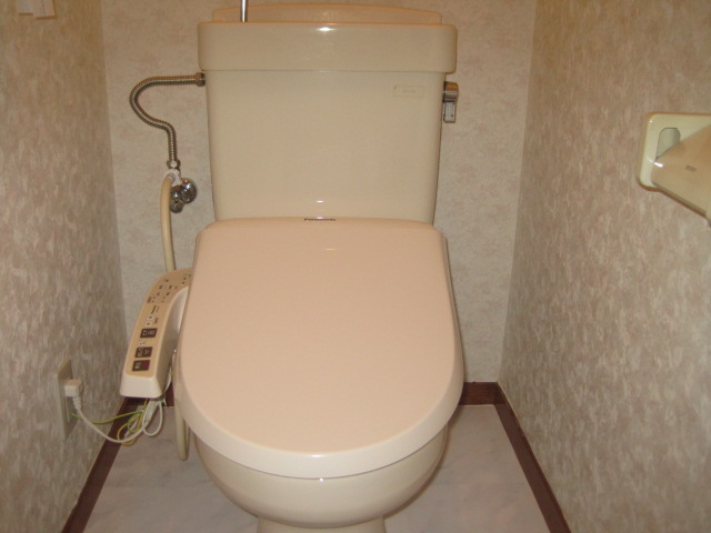 トイレ　※写真は別のお部屋のものです。現況を優先させて頂きます。
