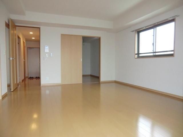 居室・リビング　角部屋広々ＬＤＫ15.1帖