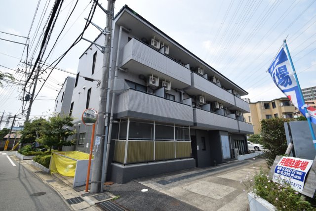 建物外観　最近はやりのシェアマンション
