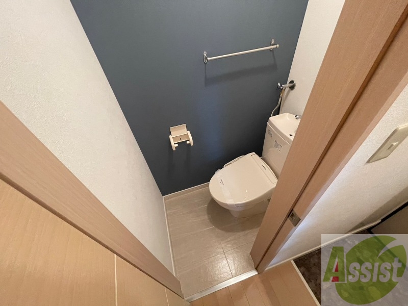 トイレ　こちらはトイレです。清潔感があり、安心して使用できます。