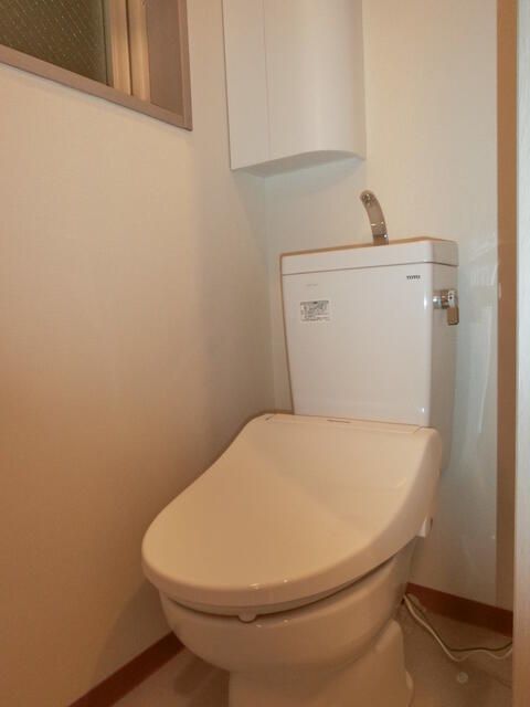 トイレ　コンパクトで使いやすいトイレです