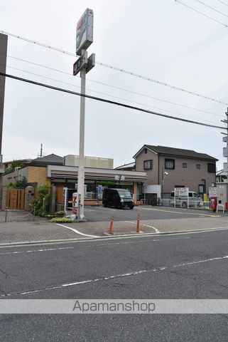 コンビニ　セブンイレブン（コンビニ）まで251m