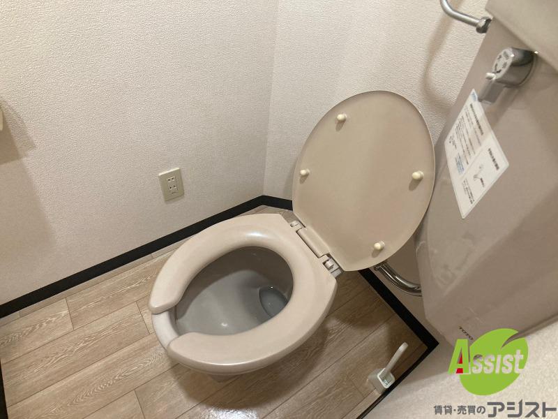 トイレ　こちらはトイレです。お手入れも楽ちんです！