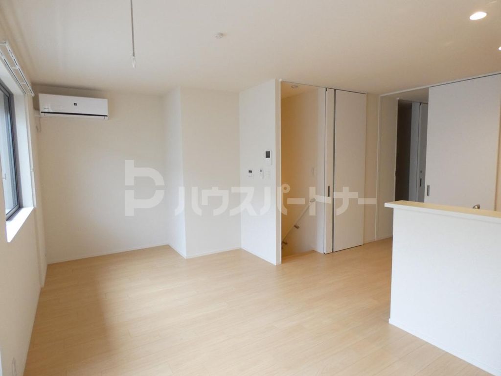 2LDK Mansion in Funabashi, Chiba — photo 3 of 3