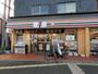 コンビニ　セブンイレブン大田区東六郷3丁目店（コンビニ）まで262m