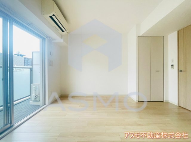 居室・リビング　同マンション、別部屋参考写真