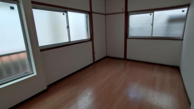 高羽町3丁目貸家Aの内装写真