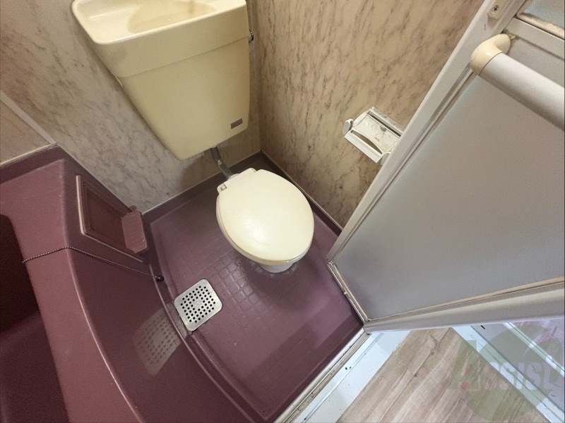 地下鉄南北線 すすきの駅 徒歩9分 8階建 築39年のトイレ写真