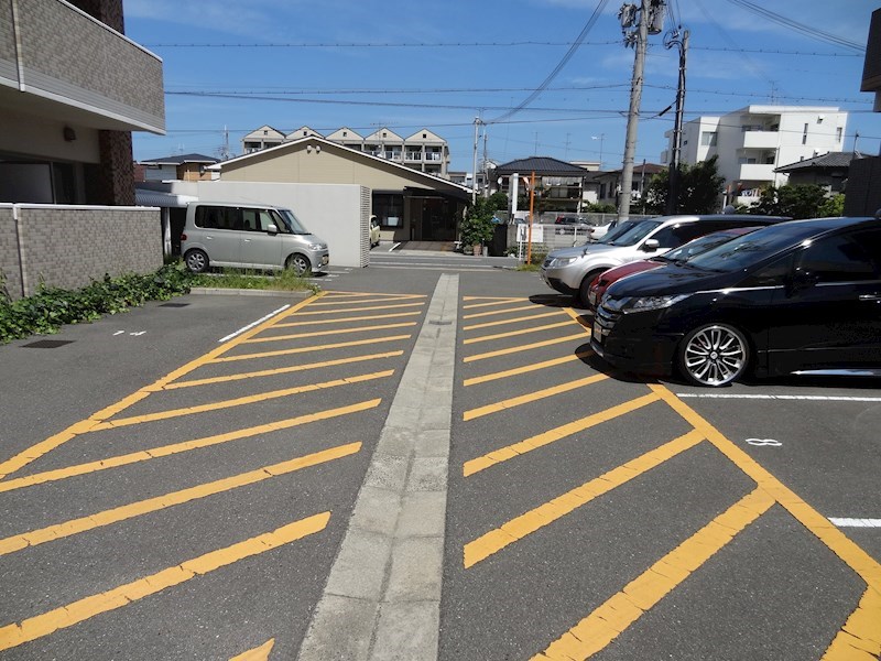 駐車場　駐車場