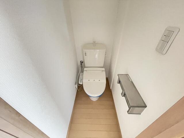 トイレ　※別部屋参考写真