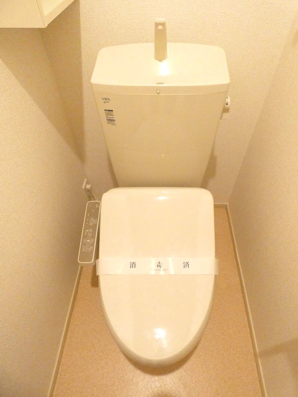 トイレ　※同じ間取りの別部屋のお写真です。