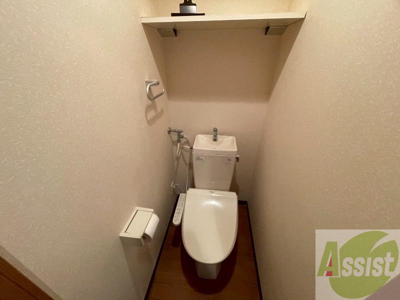 トイレ　ウォシュレットがついたトイレです。安心して使用できますね。