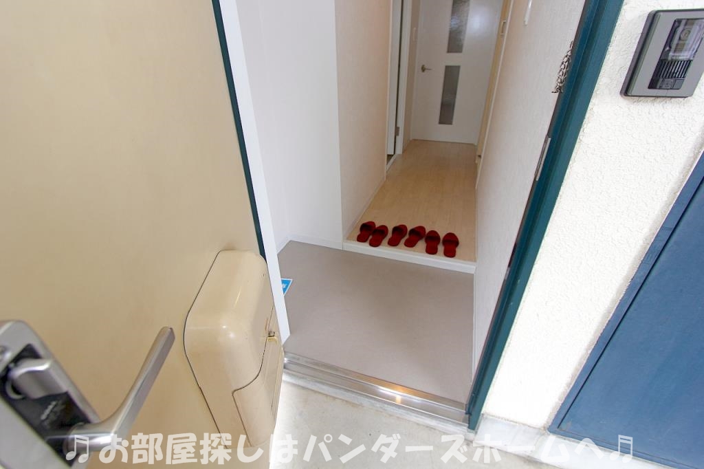 コーポ春日丘の玄関写真