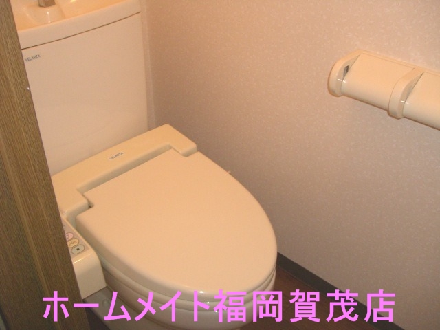 地下鉄七隈線 梅林駅 徒歩6分 2階建 築28年のトイレ写真