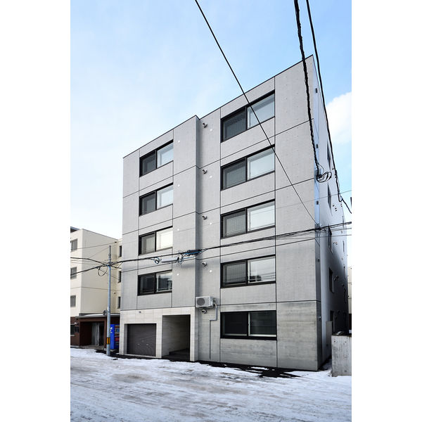 北海道札幌市中央区南八条西１３（マンション）の賃貸物件の外観