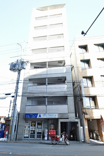 京都市上京区元本満寺町のマンションの建物外観