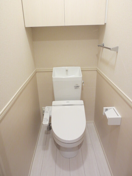 【メゾン・ナナのトイレ】