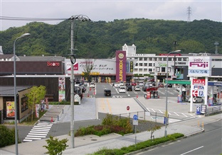 【広島市安芸区矢野南のマンションのショッピングセンター】