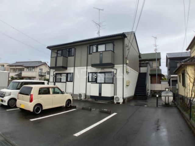 浜松市浜名区貴布祢のアパートの建物外観