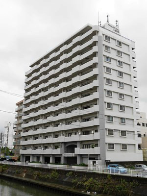 ライオンズマンション小倉駅南の建物外観