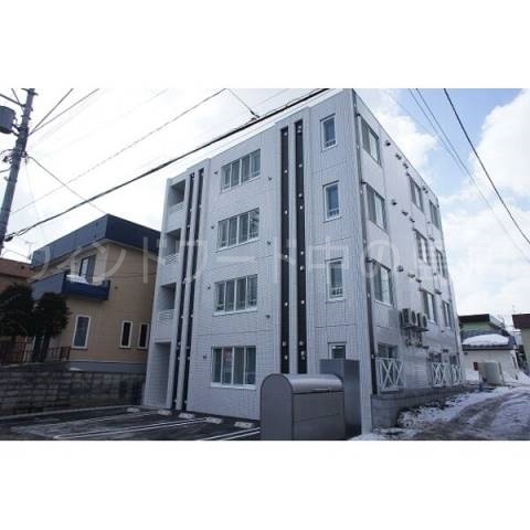 【札幌市豊平区美園六条のマンションの建物外観】