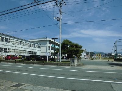 【東根市大林のアパートの小学校】