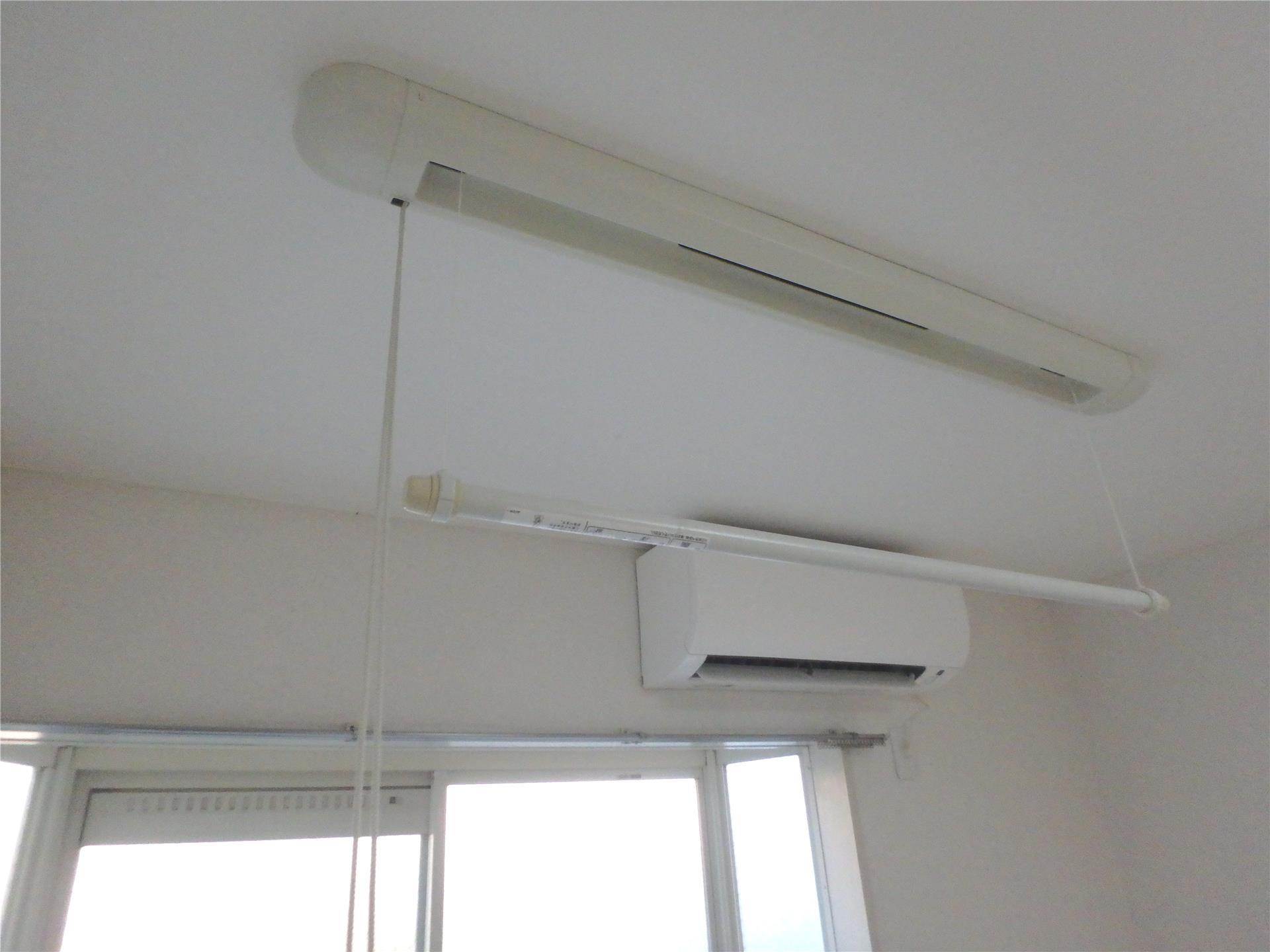 その他設備　室内物干し付きです