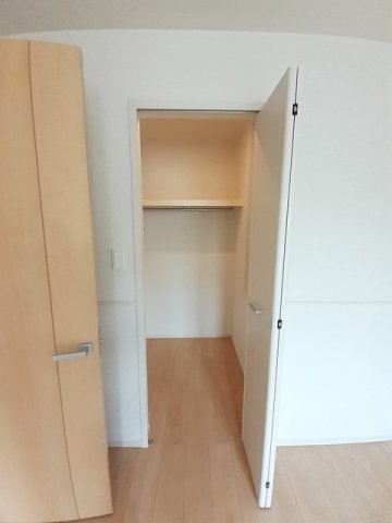 【岡山市南区植松のアパートの収納】