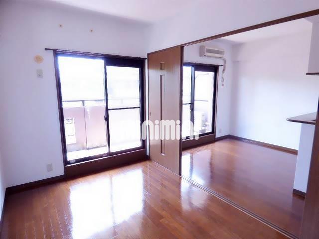 居室・リビング　広々とした快適空間