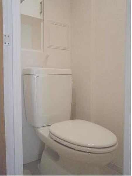 トイレ　※別部屋の参考写真です。