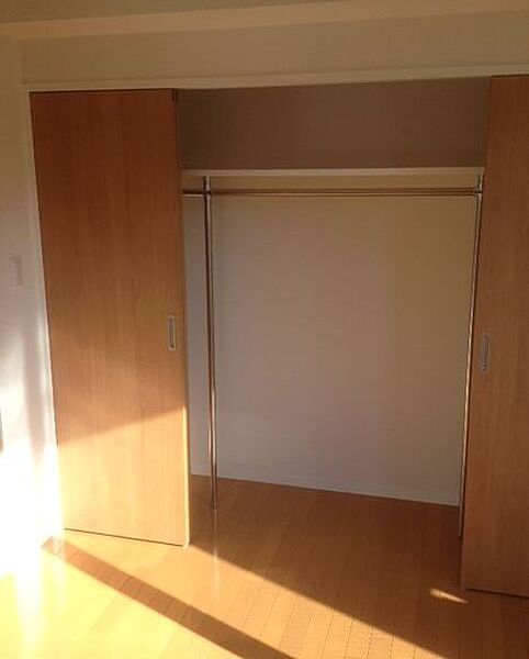 収納　※別部屋の参考写真です。