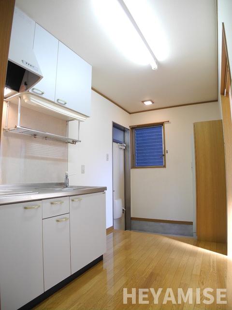 キッチン　※反転類似間取りの別のお部屋の参考写真です※