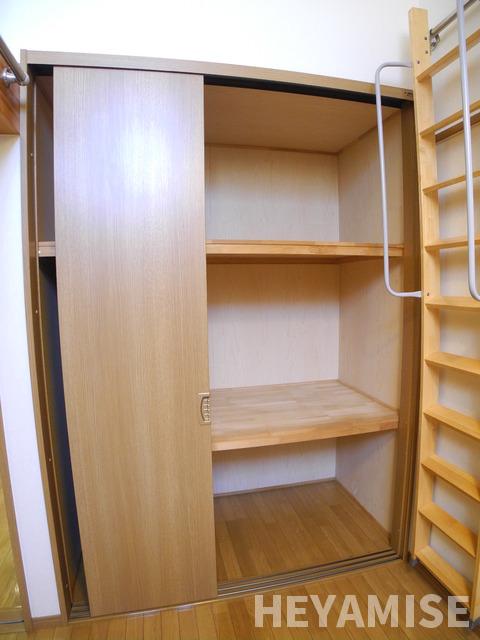 収納　※反転類似間取りの別のお部屋の参考写真です※