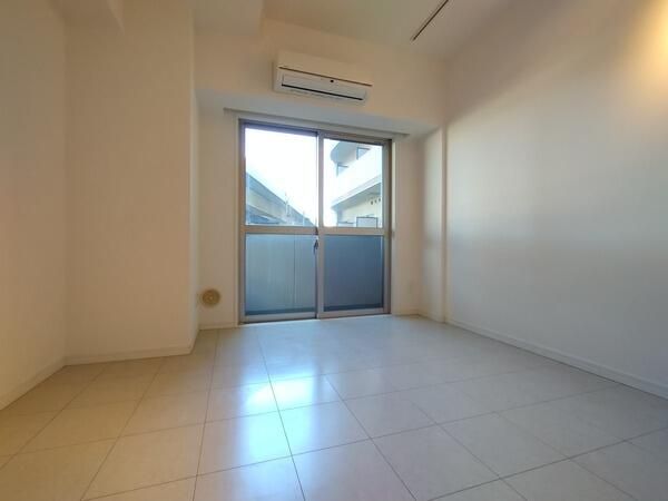 居室・リビング　別部屋参考写真