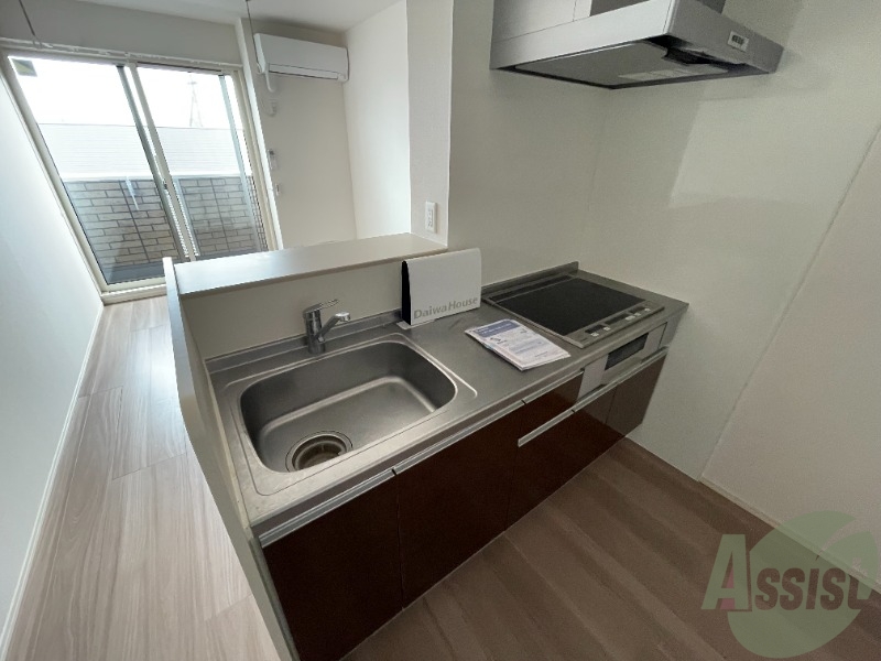 キッチン　キッチンは２口コンロのシステムキッチンです。いかがでしょうか