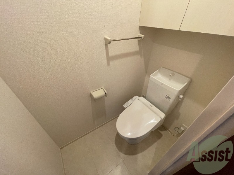 トイレ　トイレはウォシュレット付きです。シャワートイレは嬉しいですね