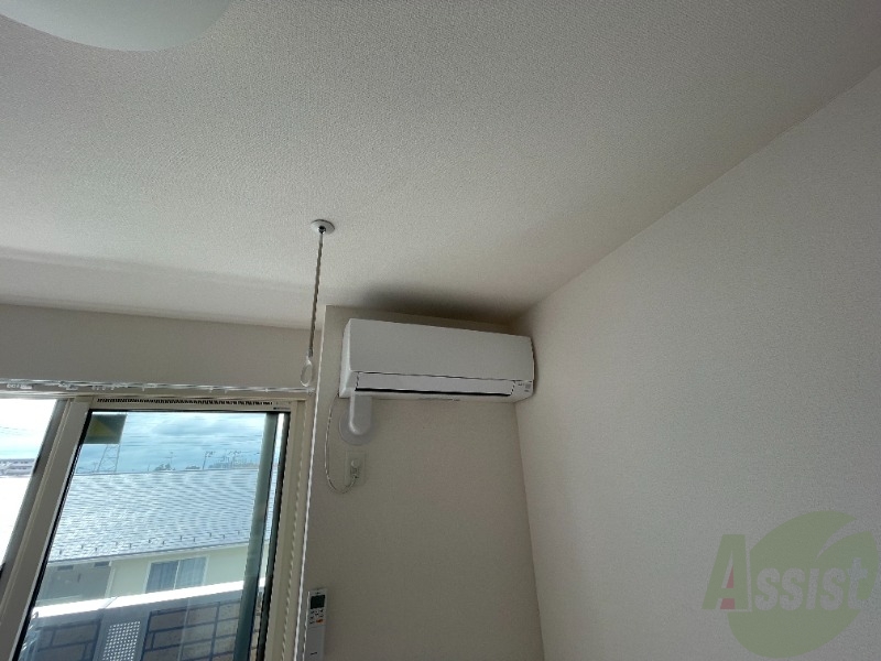 その他設備　エアコンは室内にございます。毎日の暮らしが快適になりますね。