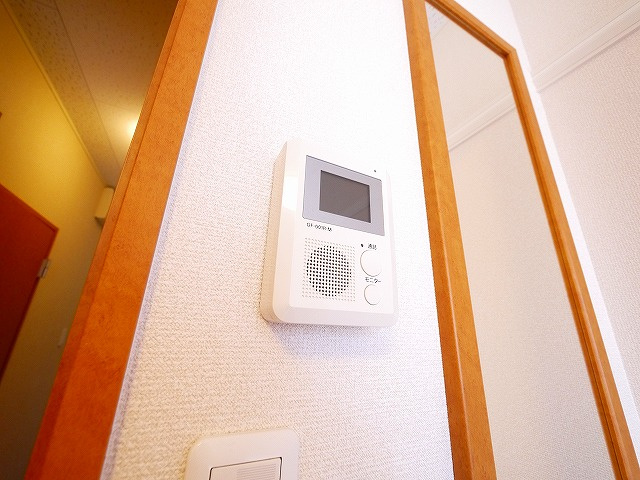 セキュリティ　モニター付きインターホン