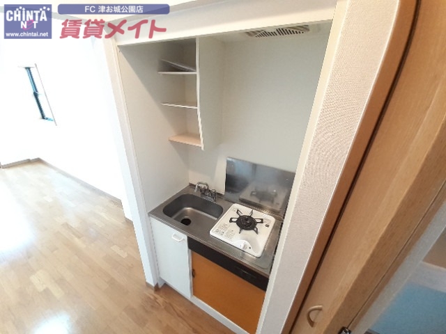 キッチン　同じ物件、別部屋の写真です