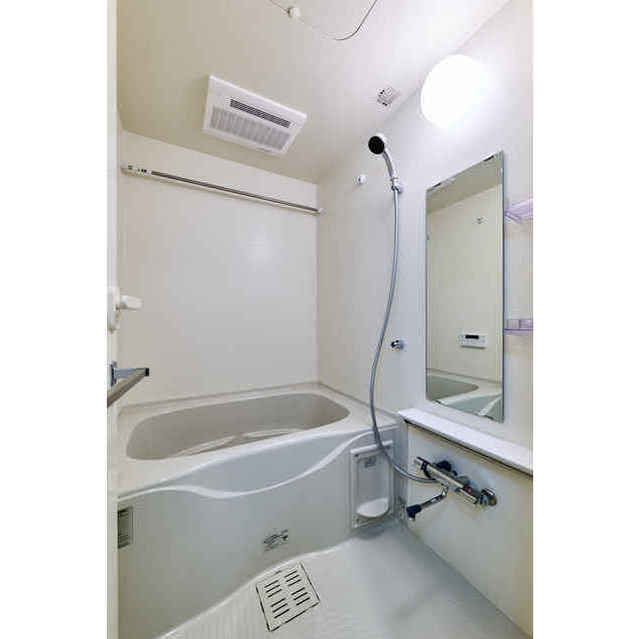 バス・シャワールーム　お風呂で日々の疲れを落としましょう